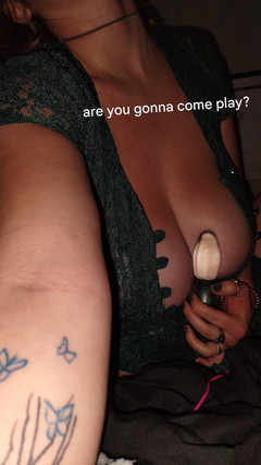 April Sparx: 玻璃假阳具是我最喜欢的