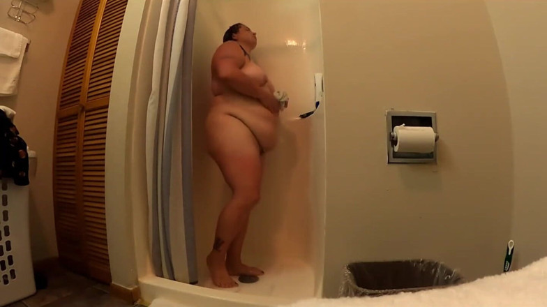 SexyNEBBW: Sexy BBW cabin shower