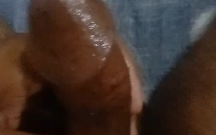 Raza0087: Asiatisk pojke som har enorm cumshot med stor svart kuk