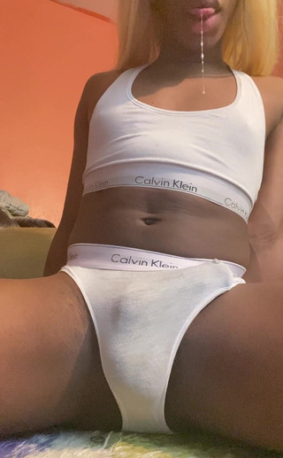 AJ180: Připravoval jsem se na oběd a nemohl jsem si pomoci,...