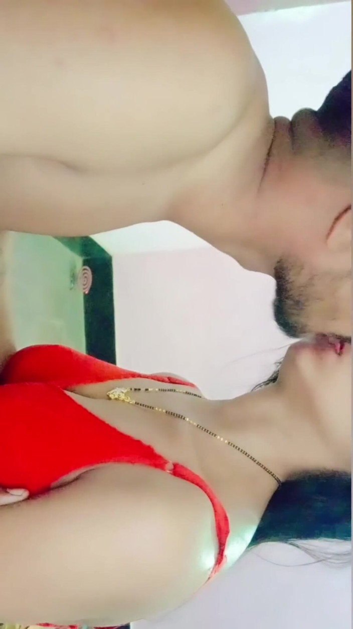 Raghav: नई शादीशुदा कॉलेज गर्ल parul Baby का पहला वायरल सेक्स वीडियो