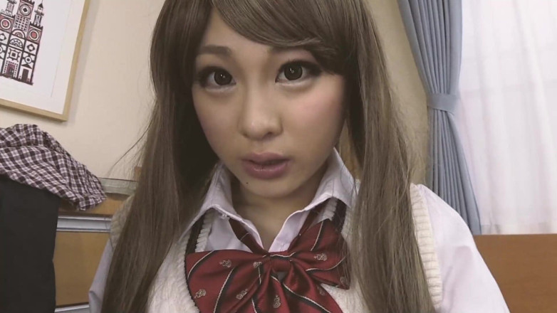 JAPAN IN LOVE: 昇る太陽美女 シーン3 美しい日本のティーンが毛深い膣と精液を楽しむ