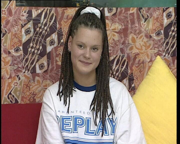 YOUR FIRST PORN: 女大学生 Destiny Sofclip