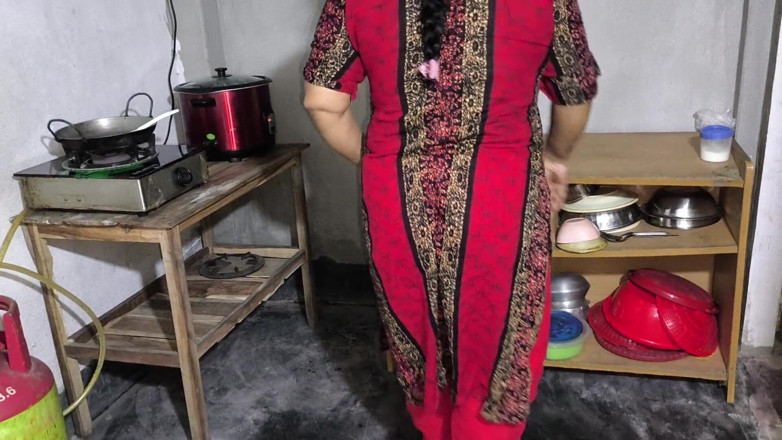 SAFI TV: My Step Aunty Was Cooking so I Hugged Her and...