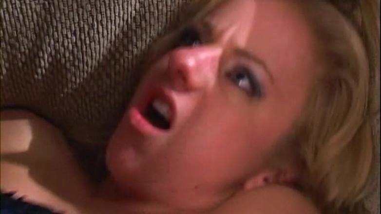 Bangora sluts: Blonde Babe Gets Pussy Licked and Fingered Wildly