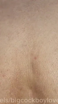 爸爸，把你的鸡巴插进我的菊花，看着精液从我的屁股上射出来
