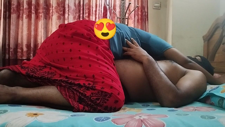 Teensex: Desi Hungry Przyrodnia Siostra Znalazła Dużego Kutasa.