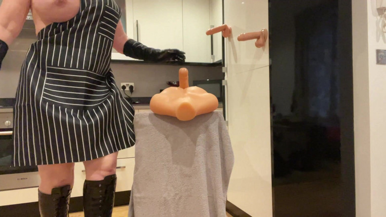 Sophie James: The Nastiest Stepmom Deepthroat Apron Slut There Is!!