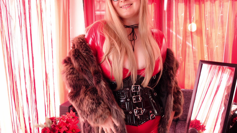 Arya Grander: Passen: Natuurlijke lange bontjas! en Pvc catsuit! Arya Grander