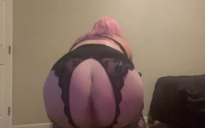 Jennycakes69: This Tranny Ass Wants Your Big Cock