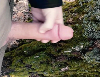 qaz11: Handjob on camera - 590