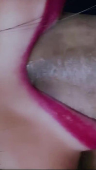Brincalhona chupa e lambe gostoso