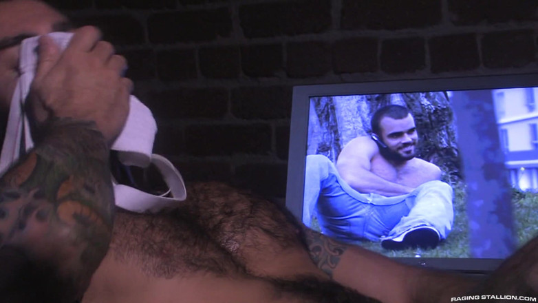 Raging Stallion: Gorętsze niż piekło część 1