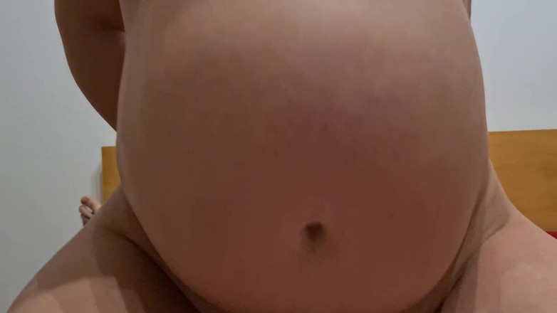 Testicarl: Hamile orta yaşlı seksi kadın aldatırken götten sikiliyor ve anal...