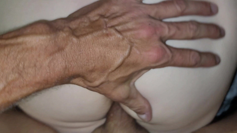 Thick and wet: 俺のチンコはお前の中だ、起きろ