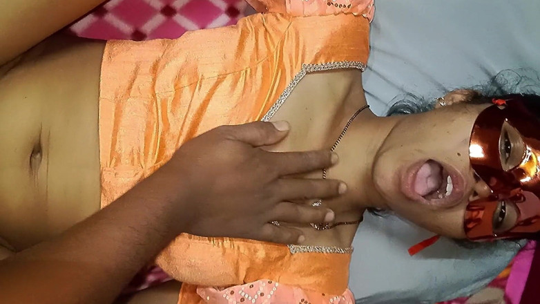 xxxSejal: Village Bhabhi powiedział: "pieprzyć mnie, włóż swojego kutasa do mojego tyłka....