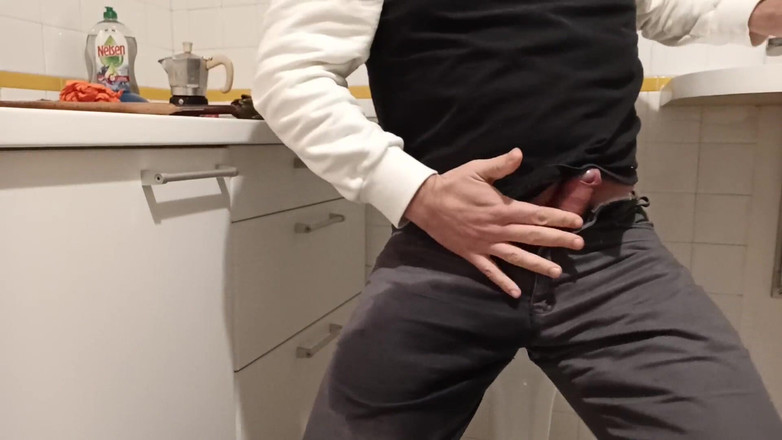 Kinky Guy: Desperate Pee in the Kitchen