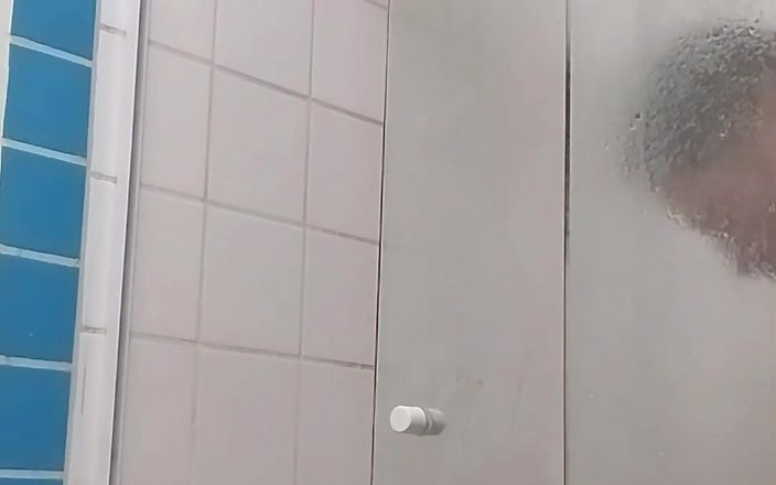 Marcosninfo: Eğitimden geldim ve soğuk havada güzel bir duş aldım.