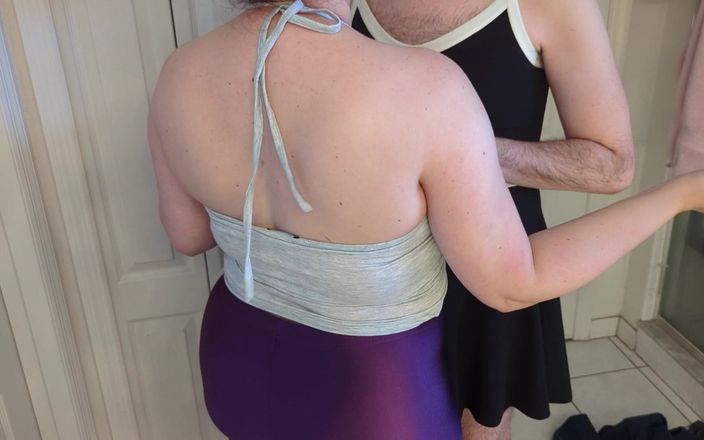 Always Fun No Pants: Femdom Hot Wfie Dostane legíny Mokré blokování a škádlení paroháče!
