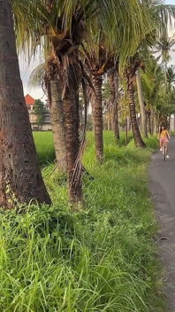 Een vreemde bedankte met mijn poesje nadat hij me had geholpen met mijn fiets - creampie