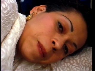 Cumming Soon: Ragazza latina si fa scopare hardcore la fica con un...