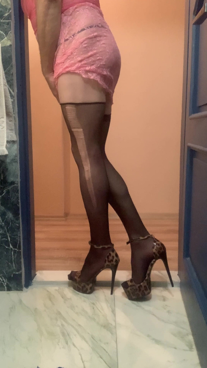 cd_aysemmm: I Was Caught While Jerking off