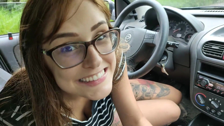 Shamelesscouple: Sucking a Stranger's Dick in the Car
