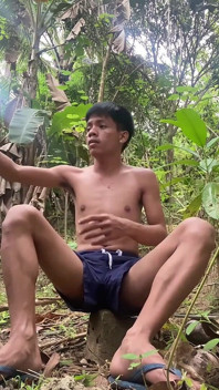 Genç Pinoy Twink açık Havada Mastürbasyon Yapıyor