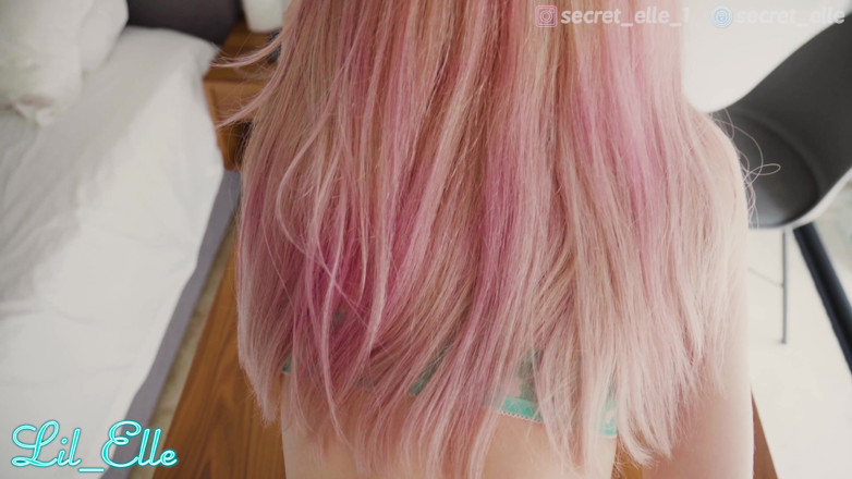 Lil_Elle: Perfect ass teen gets fucked on table / doggy close up