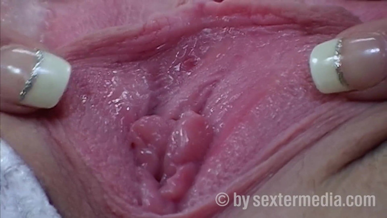 Sextermedia by Pete: Denise starts your head cinema
