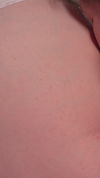 Dickes arsch facesitting &arschwackeln - kurvige MILF in weißen strümpfen, schwer drückender dünner typ mit behaarter muschi & fettem hintern