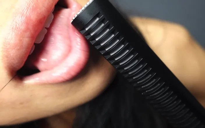 Asmr_mouth: Watch What This Mic Makes Me Do