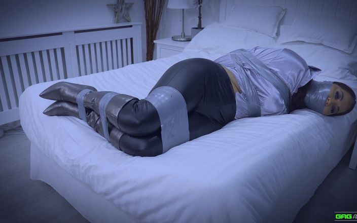 Gag Attack: Jacqui - une patronne a appris une leçon *la nuit*