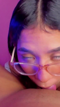 Lesbian Babe Worships Her Girlfriend’s Cunt
