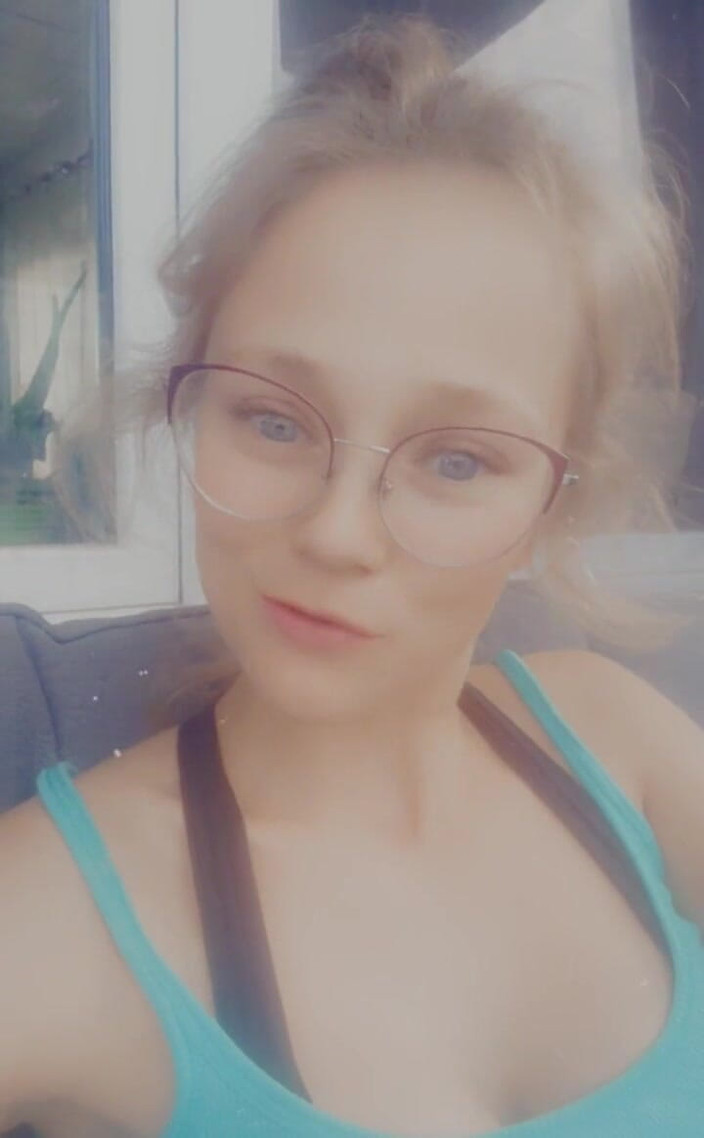 LeniFuchs: कुछ के बारे में हां हंसने के लिए, वह भी मेरा एक पक्ष है