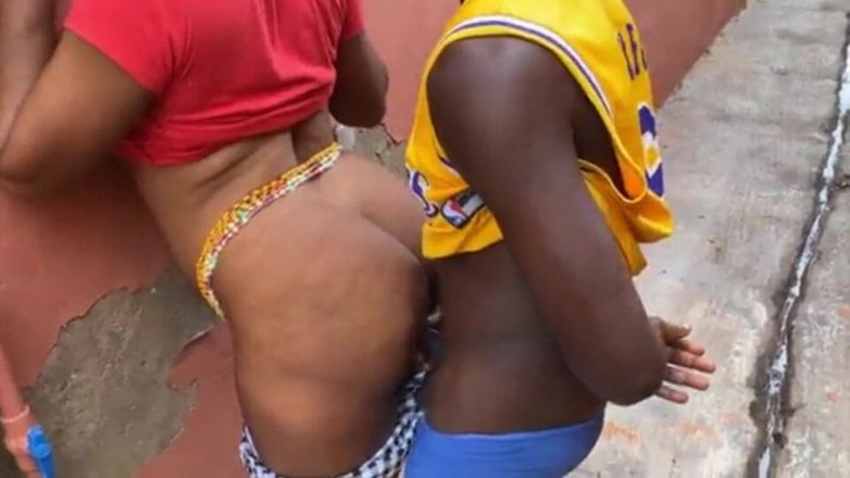 Magiksex1: 真正的户外 Naija 色情片