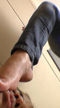 Lesbian Karateke Big Feet - Agressive and Sensational
