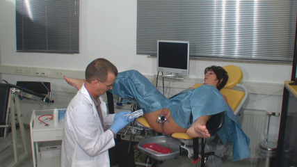 Rubber & Clinic Studio - 1ATOYS: Jocuri de fetiș medical