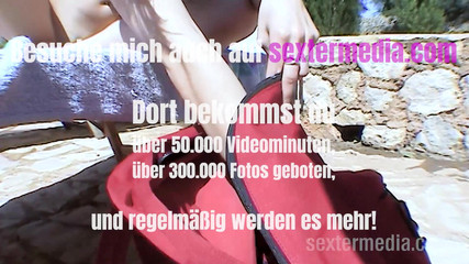 Sextermedia by Pete: Mokrá kunda v prdeli vibrátorem na pláži