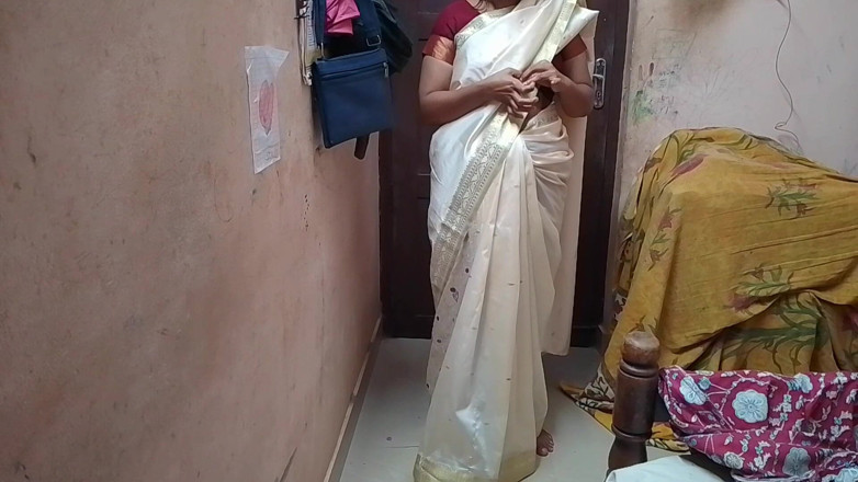 Legsindia dreem: Husband and Wife Try to Cover up Sex at Night