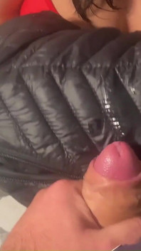 Adakah awak akan makan saya atau mengongkek saya dengan segera?
