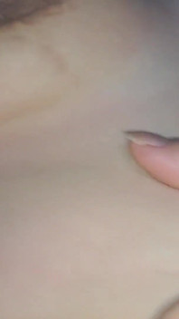 XXX desi la mia sorellastra mi insegna mentre guardiamo la tv