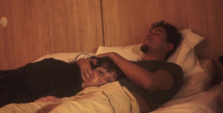 FANTASIAHARDCORESEX: Aku nggak bisa berhenti muasin memekku sendirian dan aku memasukan...