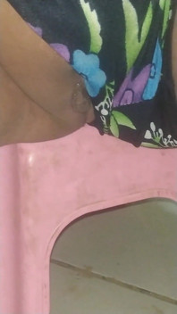 Watching the Whore and You Can See Her Open Pussy