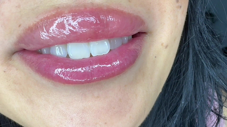 Asmr_mouth: POV minuscule : géante te veut dans sa bouche