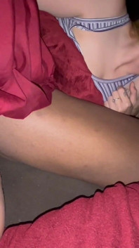 吮吸我的继妹 bfs 鸡巴