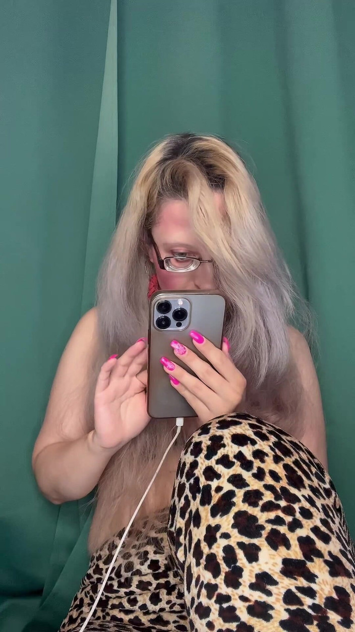FinDom Goaldigger: Uwielbiam sesję kamerze uzależnień część 2