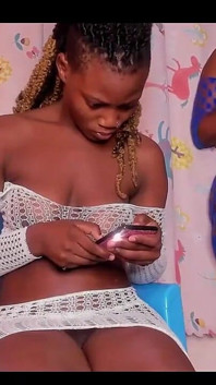 Masturbare la Fundul meu negru perfect, episodul 1107