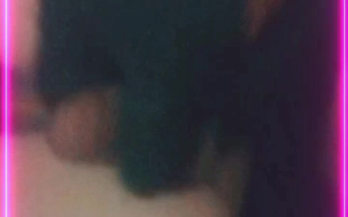 Laratransexualbarcel: Kontol besar