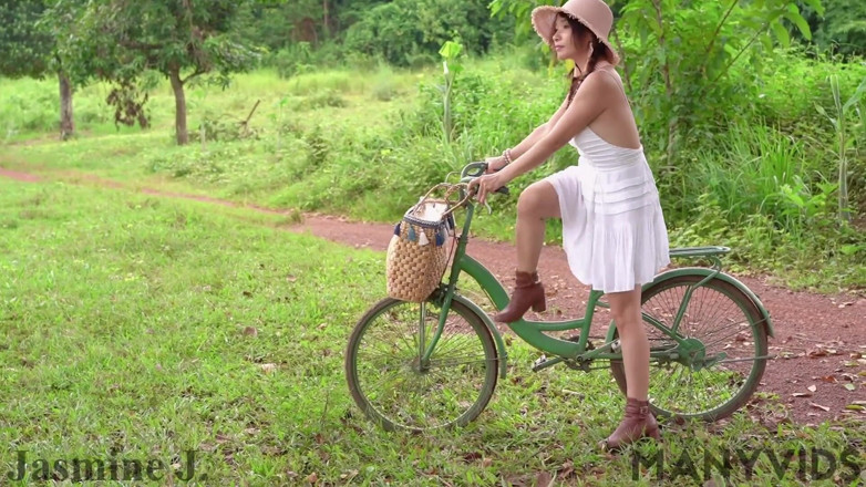 JasmineJ9966: 내 그림을 보내줘